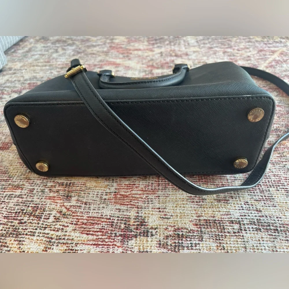 Michael Kors Savana Large Saffiano Leather Satchel. - Picture 8 of 8